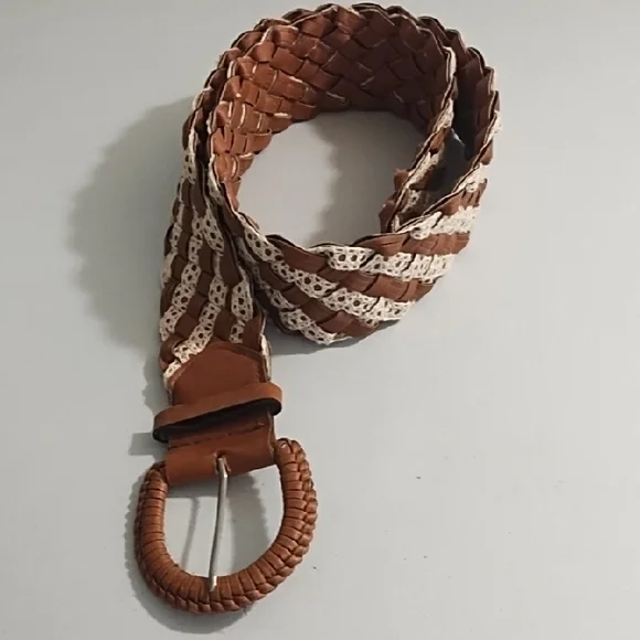 Elegant Woven Carmel Brown and Cream Crochet Woven Wide Belt - Picture 9 of 11